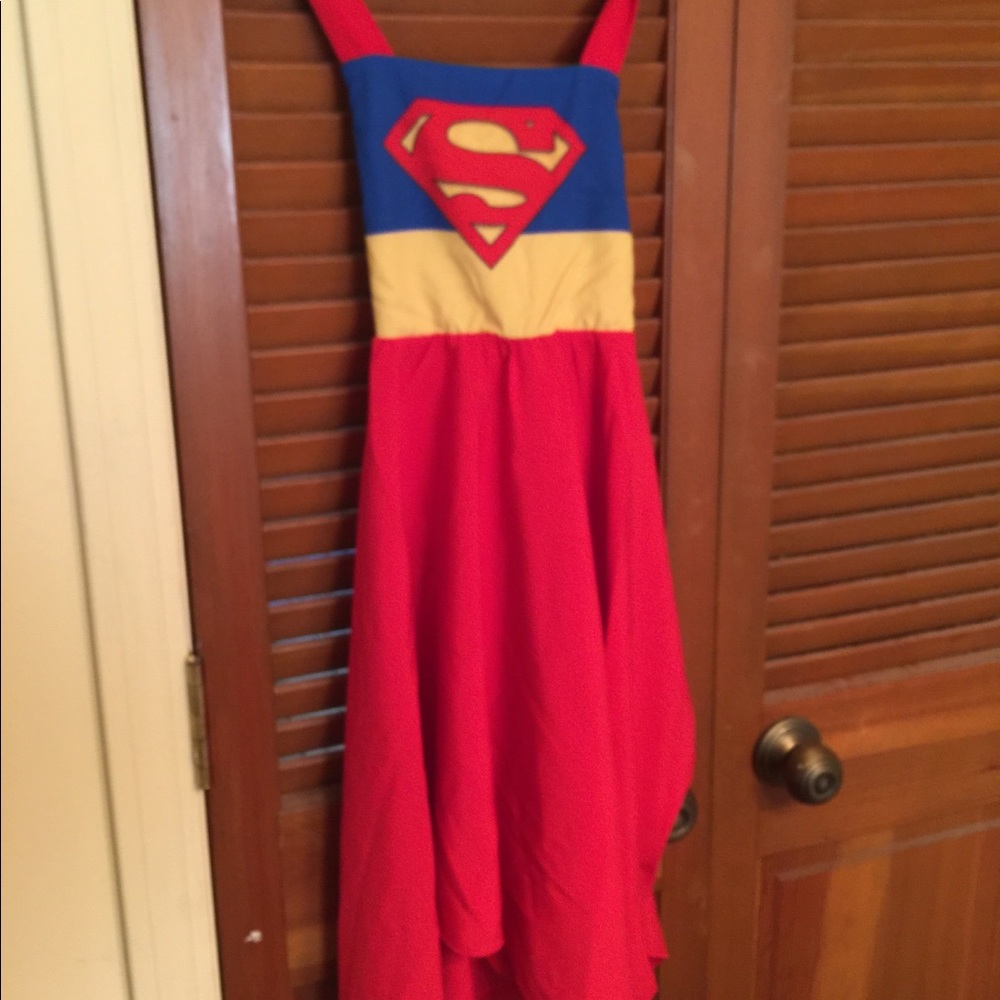 Supergirl dress NWOT 7/8